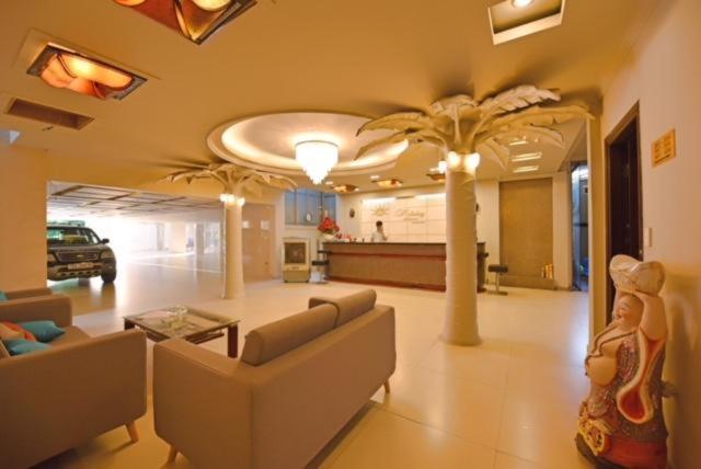 Holiday Hotel Хайфонг Екстериор снимка